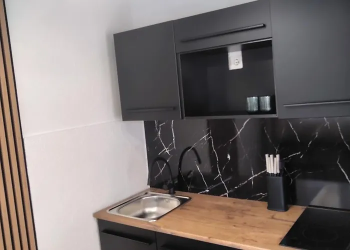 Buzolic 3 Apartment Hvar Town