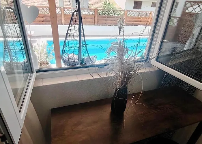 Apartment Buzolic 3 *