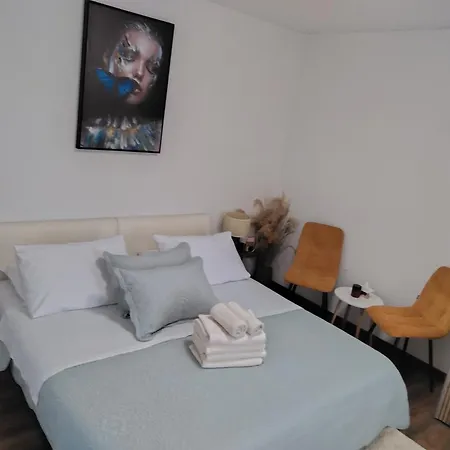 Buzolic 3 * Хвар