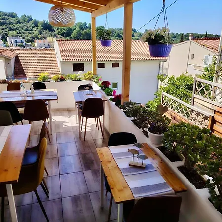 Апартаменты Buzolic 3 *