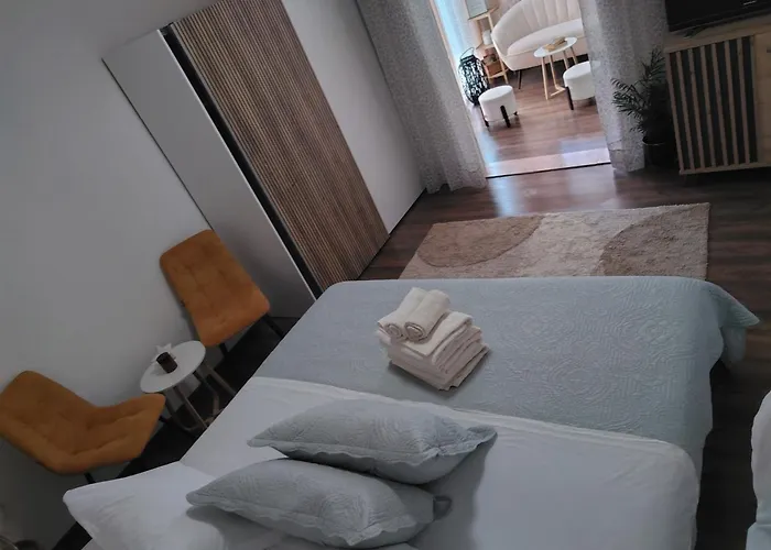 Buzolic 3 フヴァル