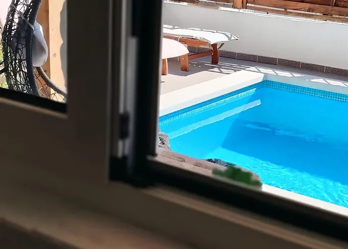 Buzolic 3 フヴァル