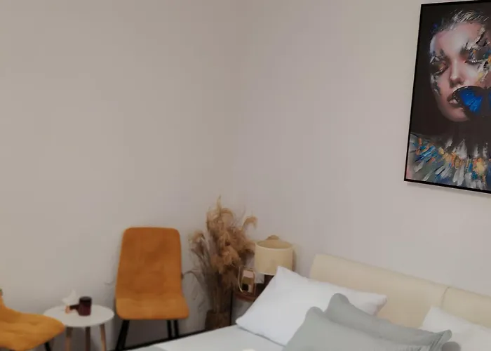 Διαμέρισμα Buzolic 3 *